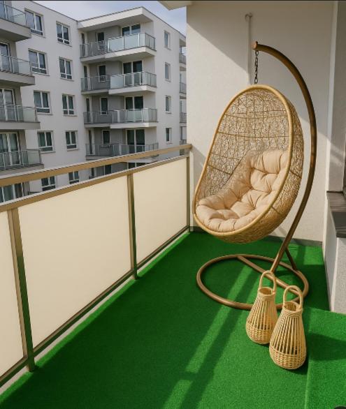 Miodowy Apartament Z Balkonem, Hustawka, Garazem I Faktura Rzeszów Exterior foto